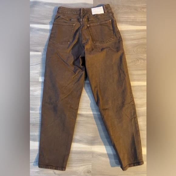 Jean - Picture 2 of 4